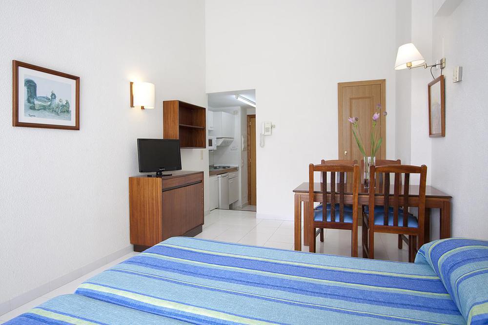Apts. Hoposa Villa Concha Port de Pollença Exteriör bild